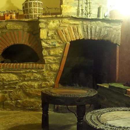 Nives Guest house *