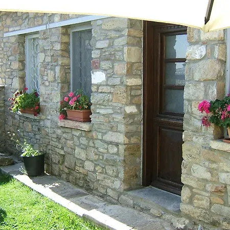 Nives Guest house